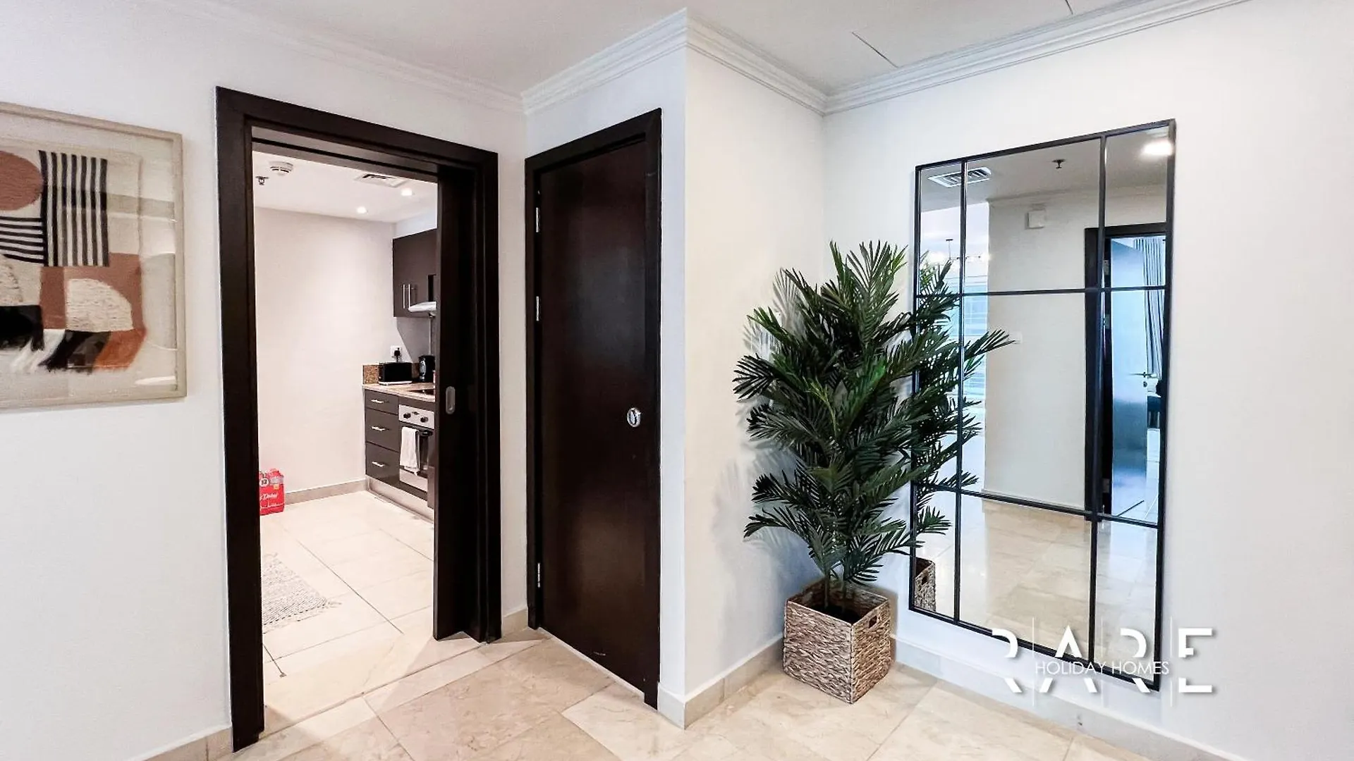 Rare Holiday Homes - Marina Quays West Tower - Near Marina Mall - R1003 - Dubai Marina