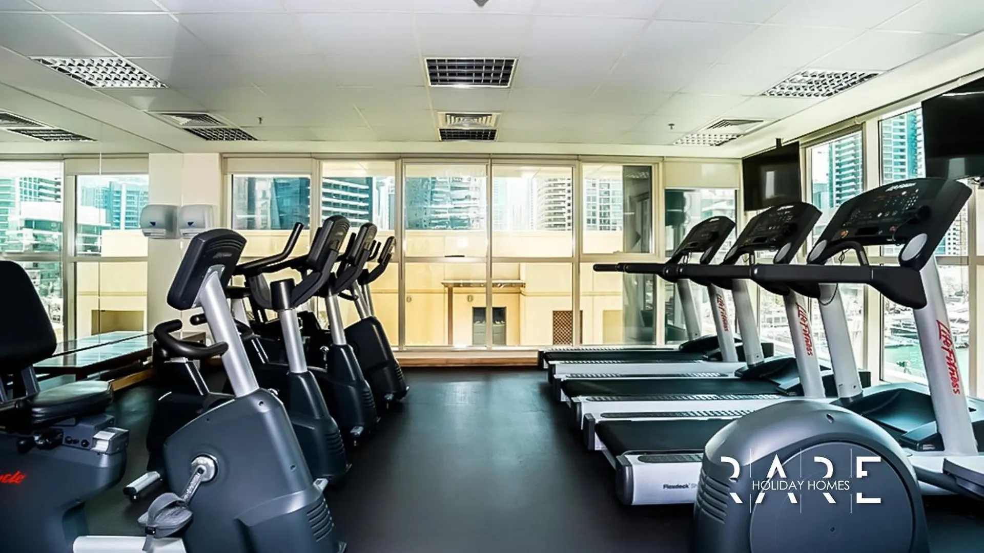 Apartment Rare Holiday Homes - Marina Quays West Tower - Near Marina Mall - R1003 - Dubai Marina